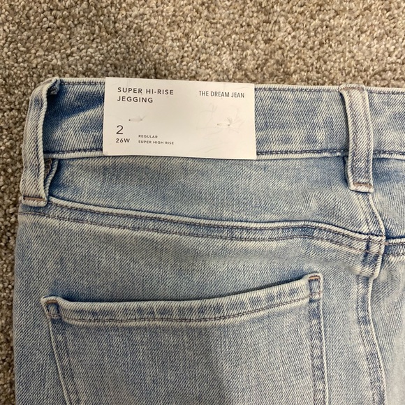 American Eagle The Dream Jean - Picture 4 of 5